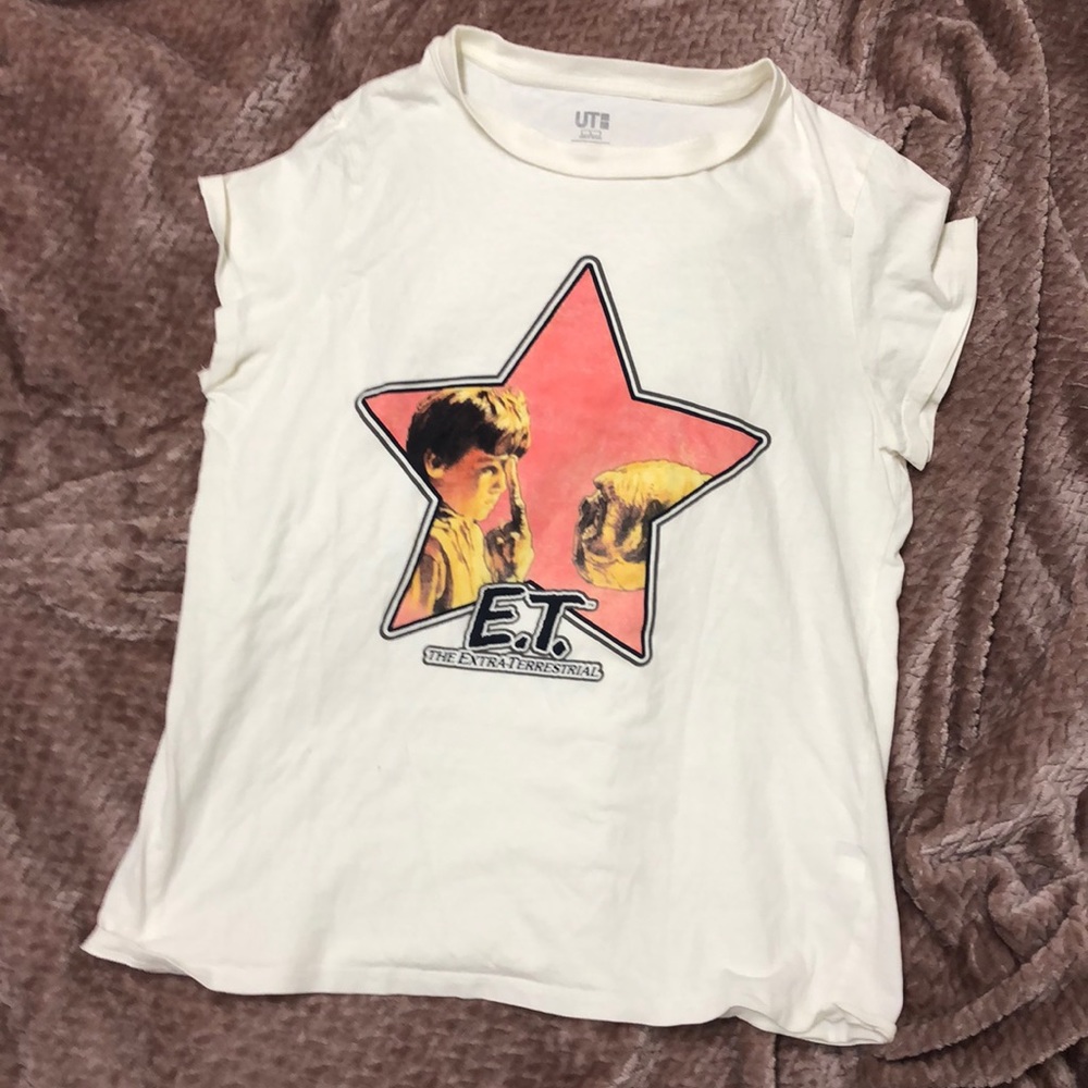 WOMEN Back to the 80's Graphic T-Shirt (E.T.)